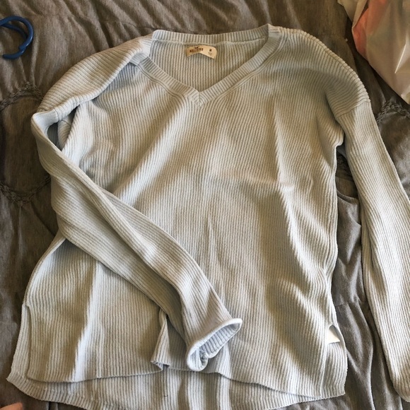 HOLLISTER SWEATERS! NEVER WORN! - Picture 1 of 5